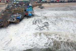 Hurricane_Sandy_New_Jersey_Pier