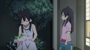 Tamako is being a bit too ambitious painting Cherry Blossom pedals green.