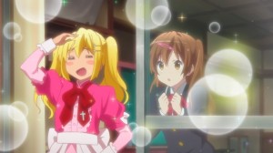 Shinka adores Yuuta's magical girl transformation.