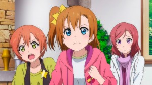 Rin and Honoka, the protectors of Santa!