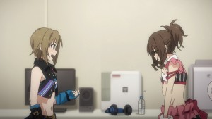 Riina ensures Miku that she won't disband, even if they fight sometimes.
