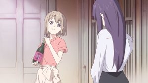 Kamiina Botan, Yoeru Sugata wa Yuri no Hana – Episode 2 - Drinking While Shopping and Yaeka's Big Upset